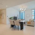 Elegant 2-Bedroom Retreat At Marina Vista 2
