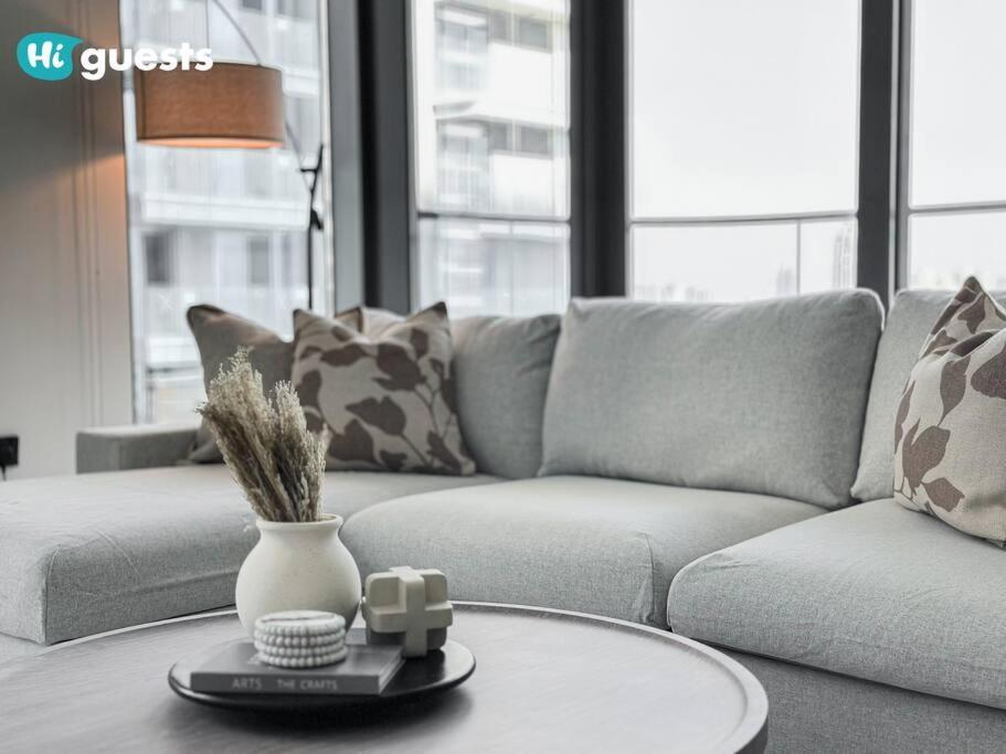 Apartment Elegant 2-bedroom Retreat At Marina Vista 2 *