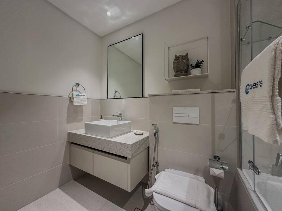 Elegant 2-bedroom Retreat At Marina Vista 2 *