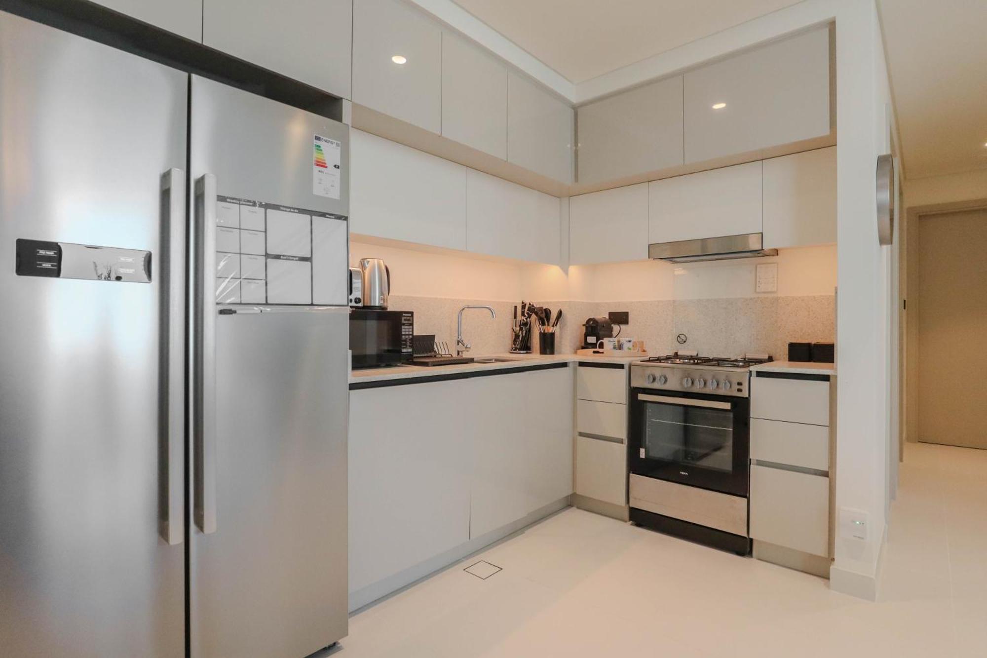 Elegant 2-bedroom Retreat At Marina Vista 2 Apartment *
