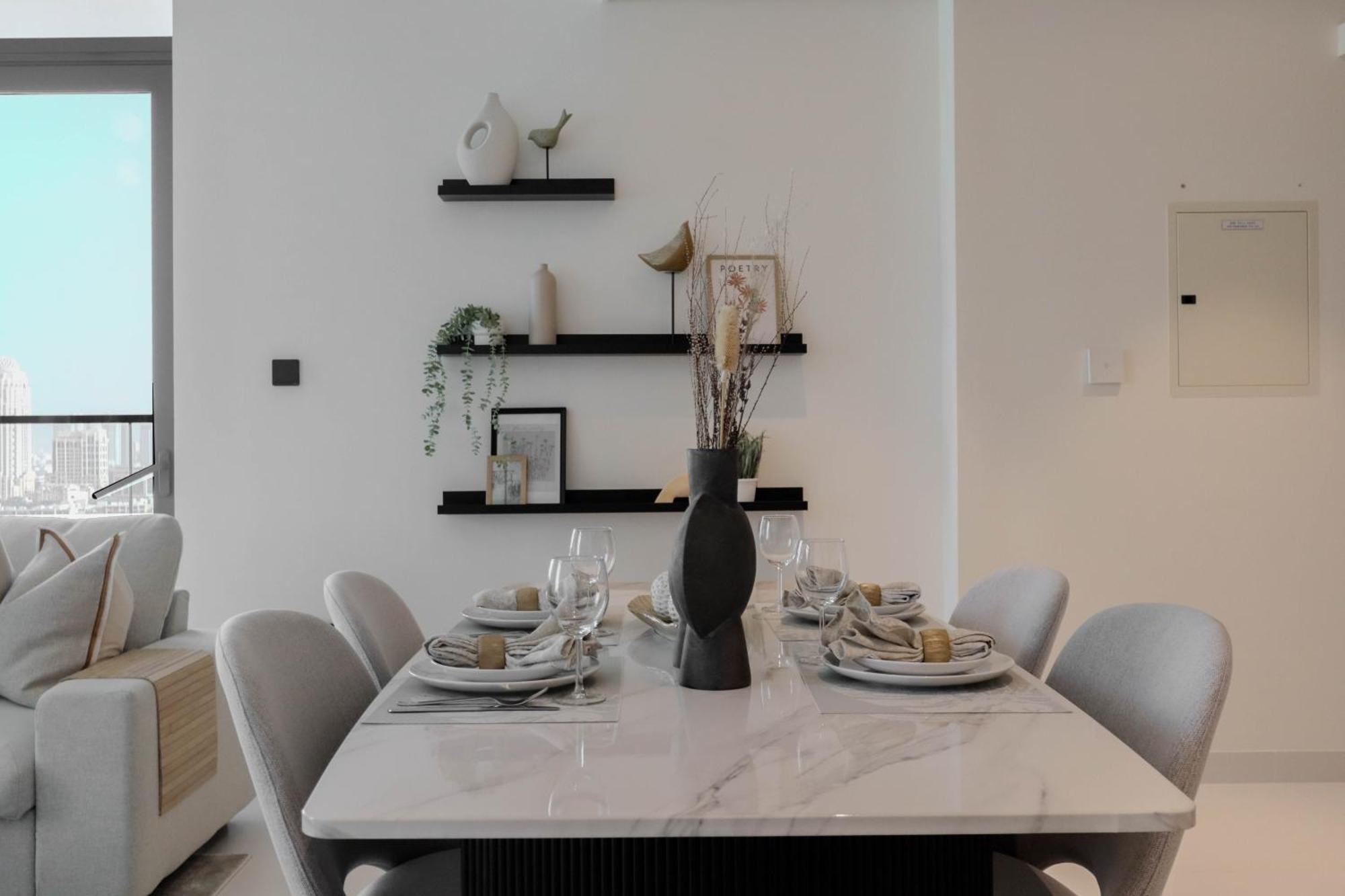 Elegant 2-bedroom Retreat At Marina Vista 2 Apartment Dubai