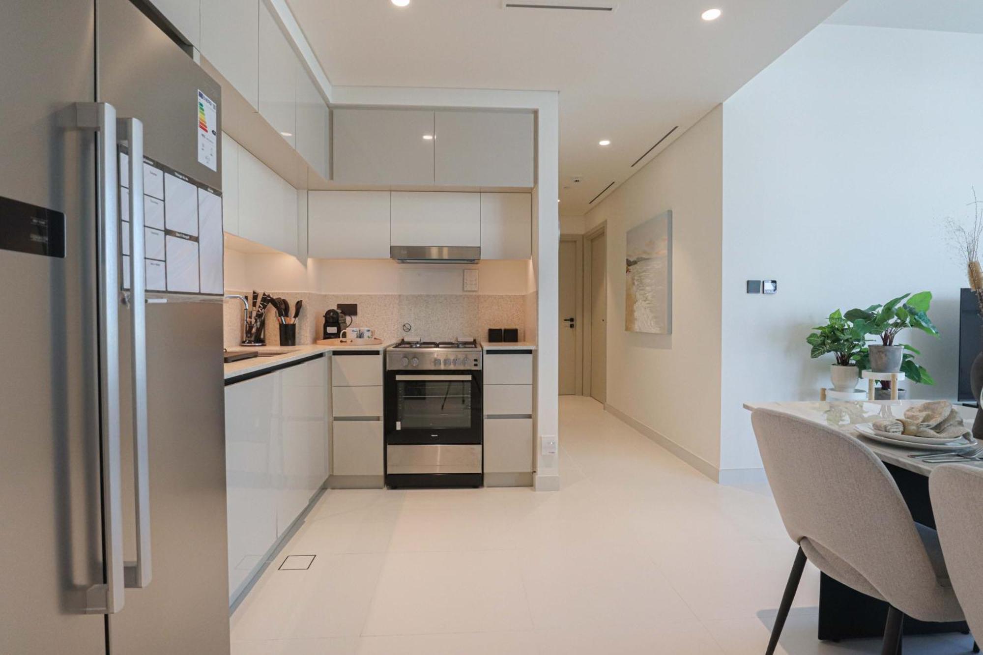 Elegant 2-bedroom Retreat At Marina Vista 2